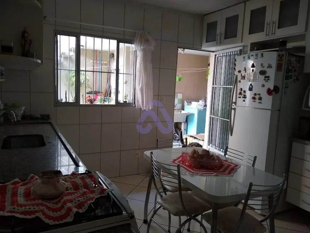 Casa, 3 quartos, 184 m² - Foto 3