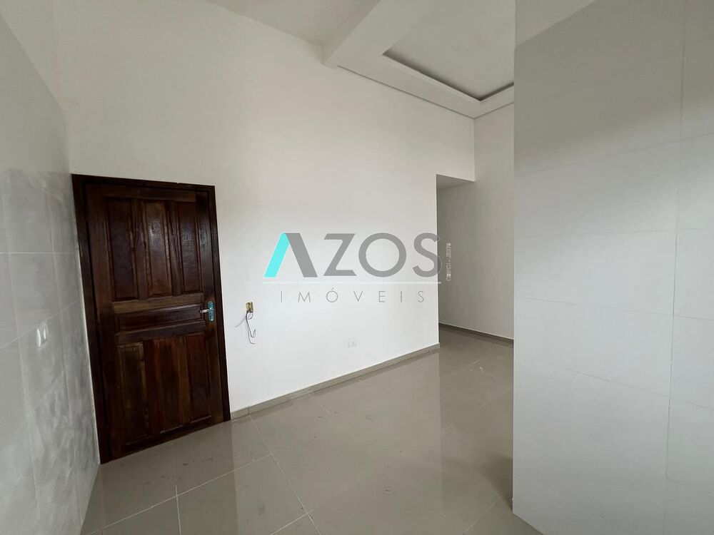 Casa à venda com 3 quartos, 60m² - Foto 2