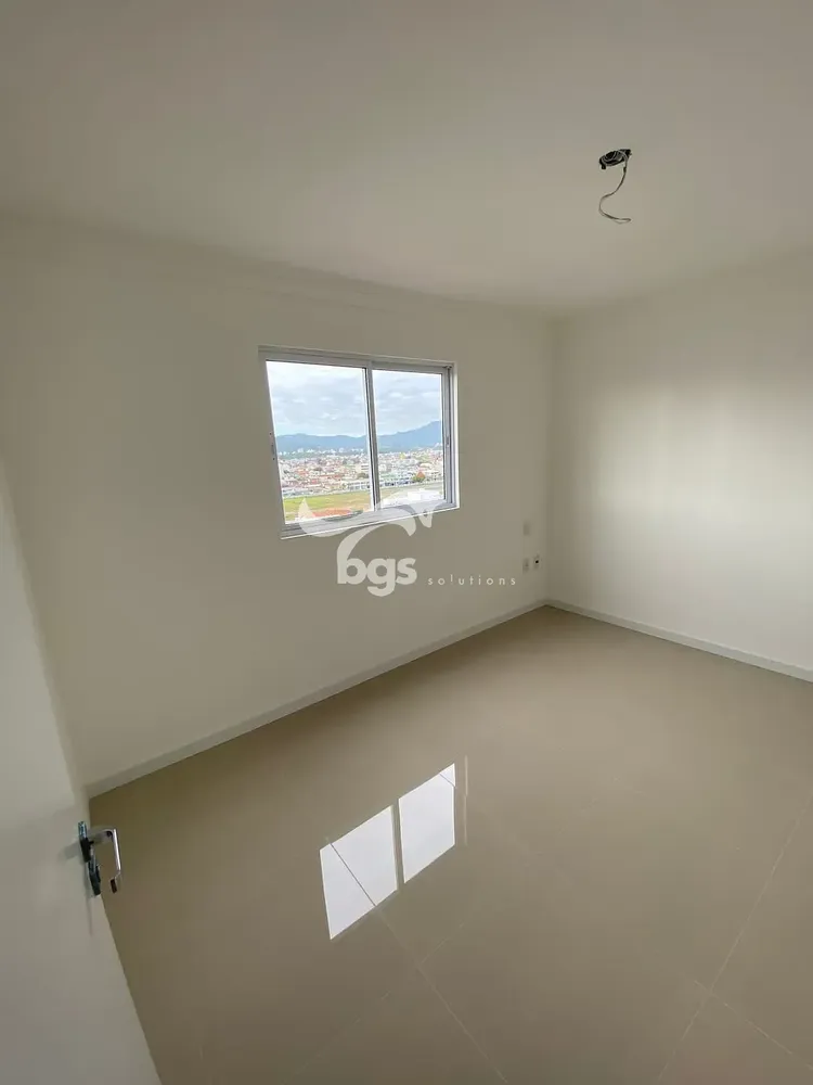 Apartamento, 3 quartos, 76 m² - Foto 1