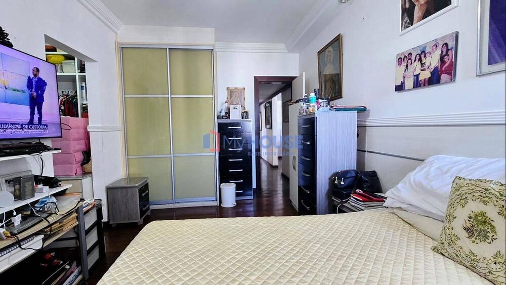 Apartamento à venda com 4 quartos, 200m² - Foto 20