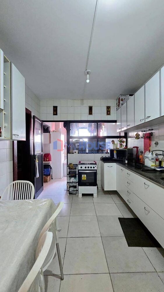 Apartamento à venda com 4 quartos, 200m² - Foto 11