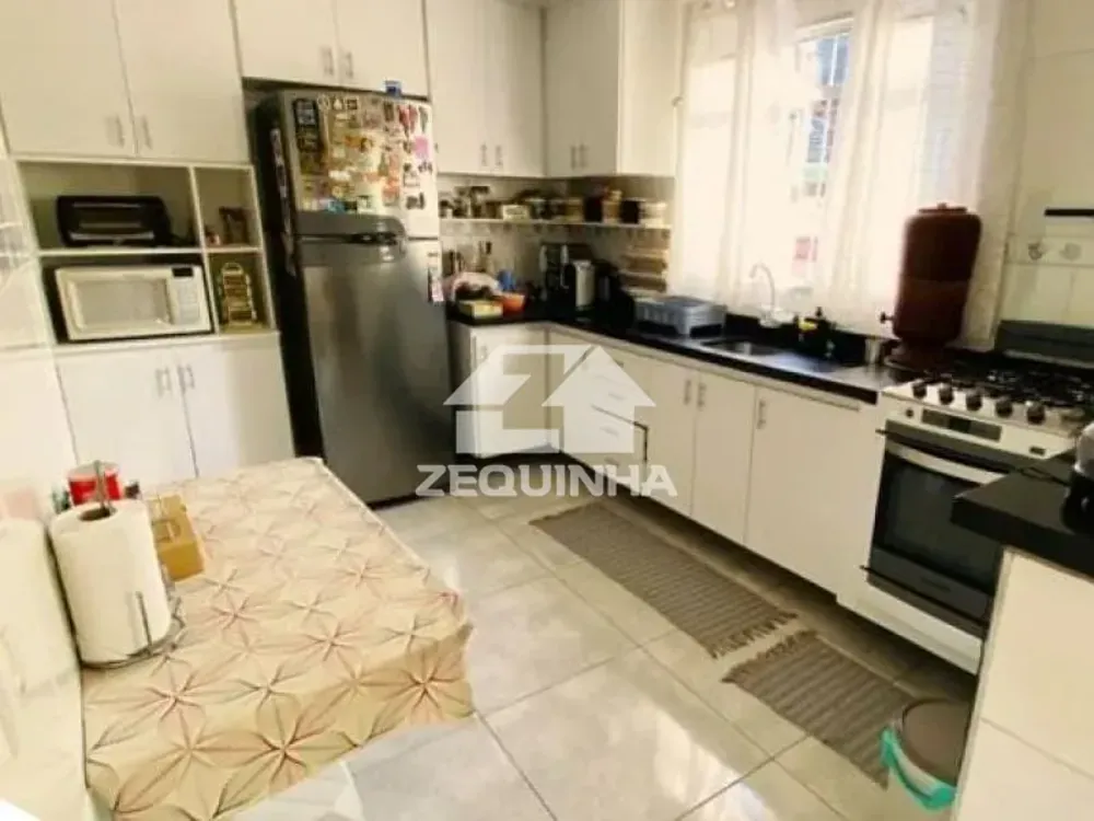 Casa, 6 quartos, 320 m² - Foto 4