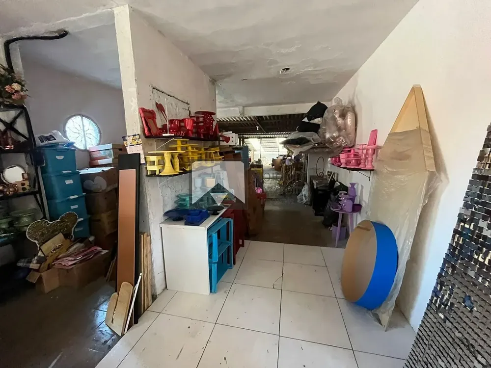 Casa, 1 quarto, 262 m² - Foto 3