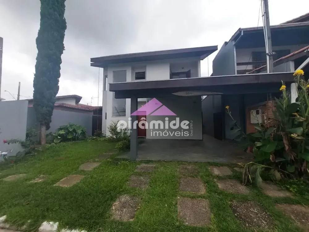 Casa, 3 quartos, 253 m² - Foto 1