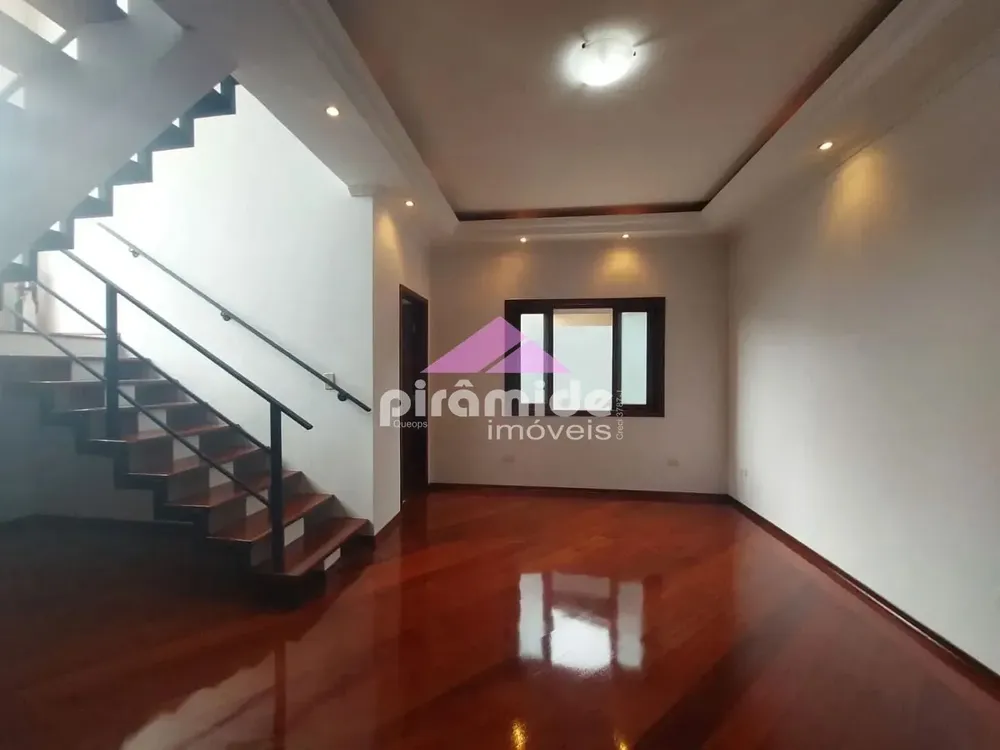 Casa, 3 quartos, 253 m² - Foto 2