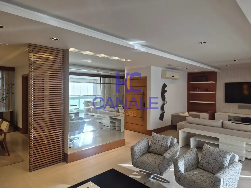 Apartamento, 3 quartos, 233 m² - Foto 1