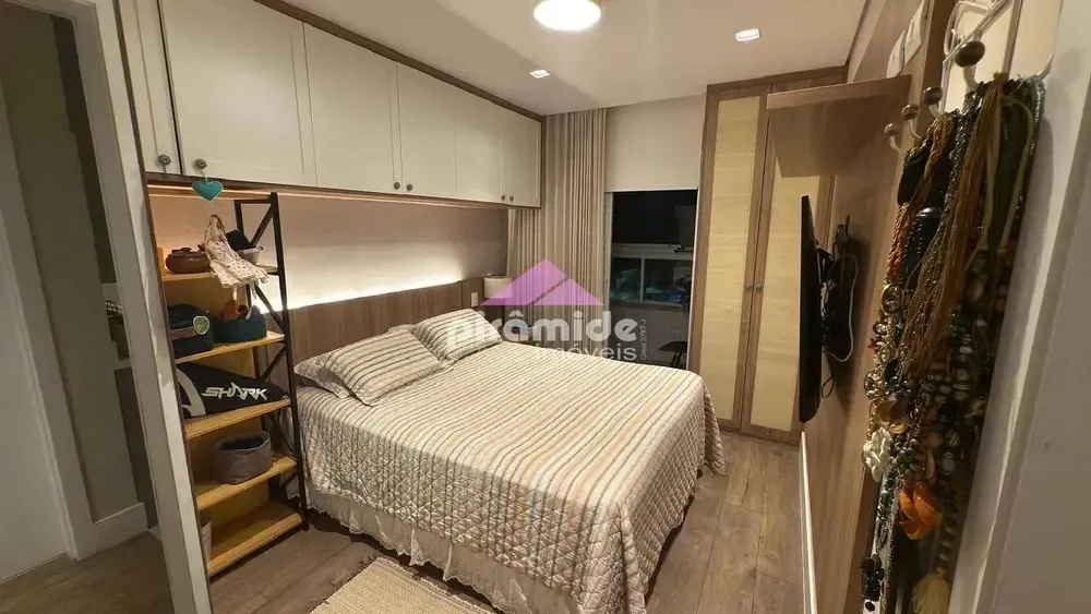 Apartamento, 3 quartos, 132 m² - Foto 1