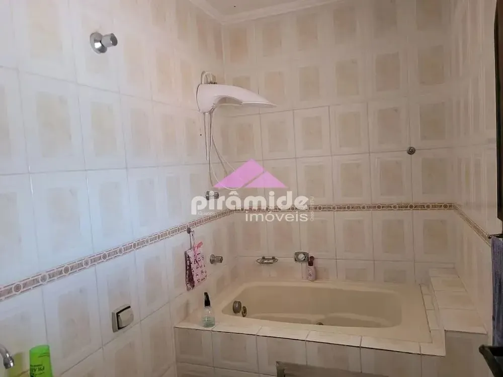 Casa, 4 quartos, 134 m² - Foto 2