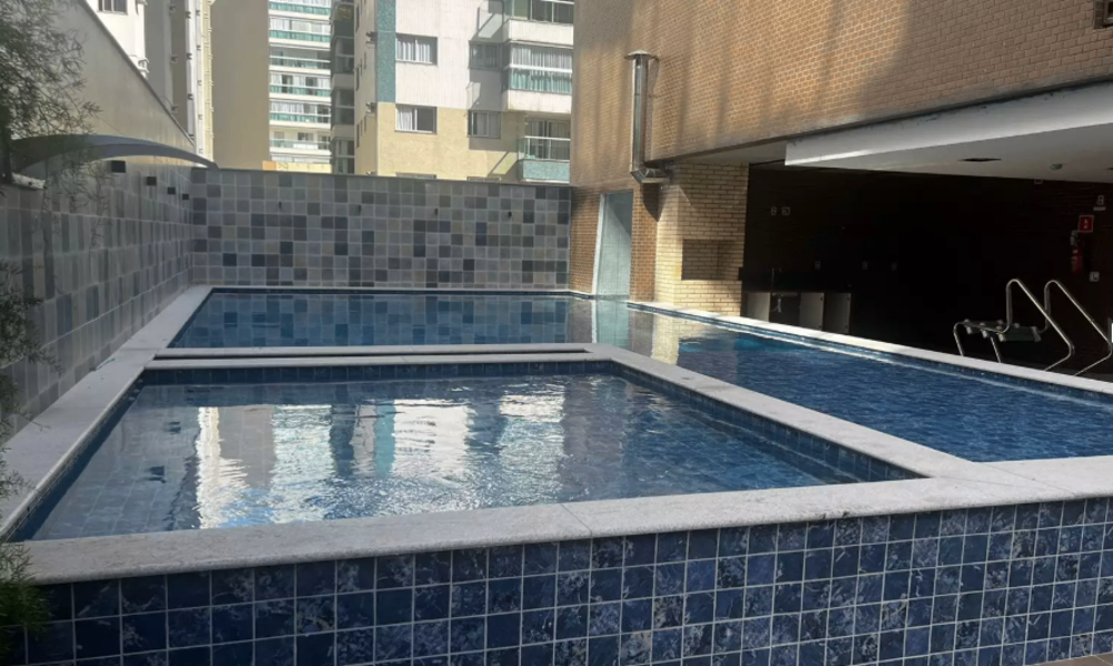 Apartamento à venda com 2 quartos, 76m² - Foto 11