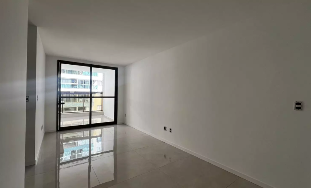 Apartamento à venda com 2 quartos, 76m² - Foto 10