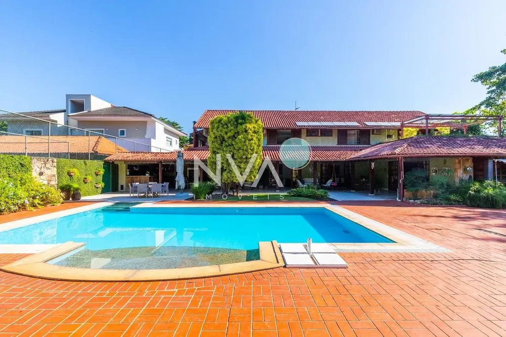 Casa, 5 quartos, 1570 m² - Foto 1