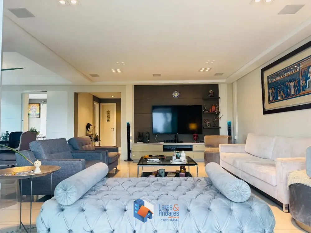 Apartamento, 4 quartos, 215 m² - Foto 1