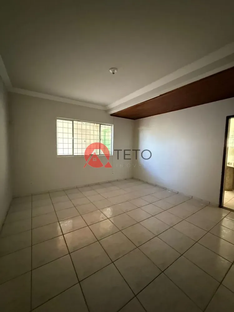 Casa, 3 quartos, 250 m² - Foto 1