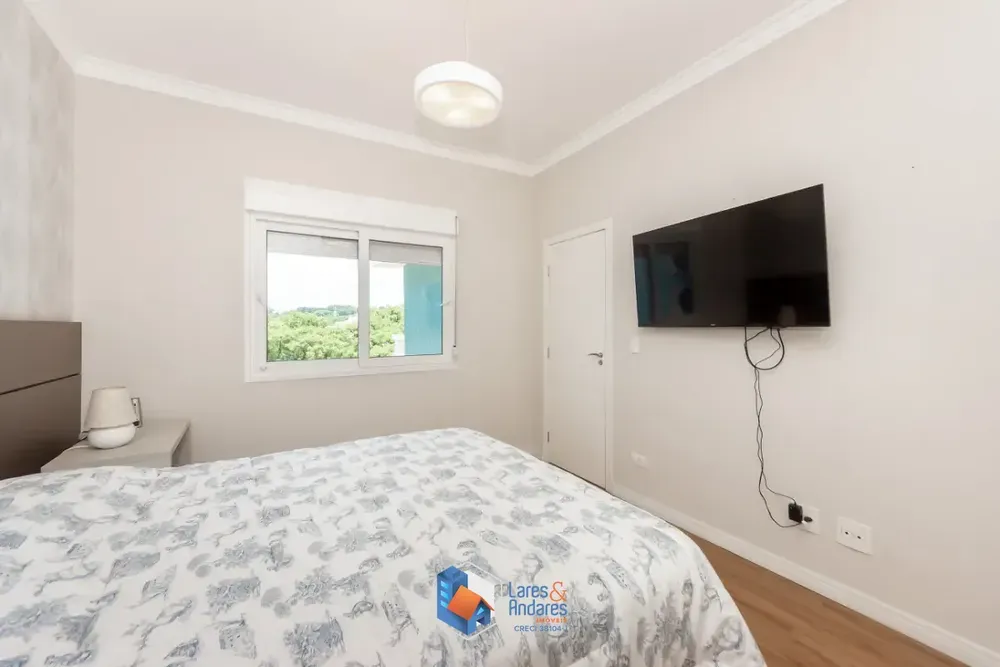 Casa, 3 quartos, 219 m² - Foto 1