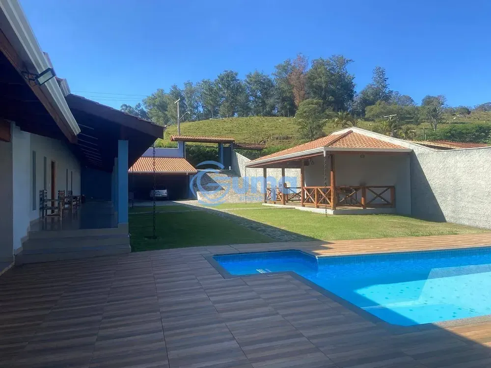 Chácara, 3 quartos, 900 m² - Foto 1