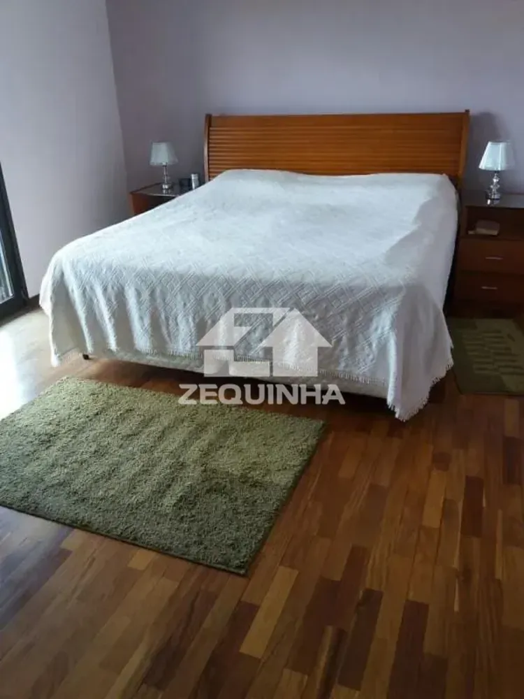 Casa, 4 quartos, 290 m² - Foto 2