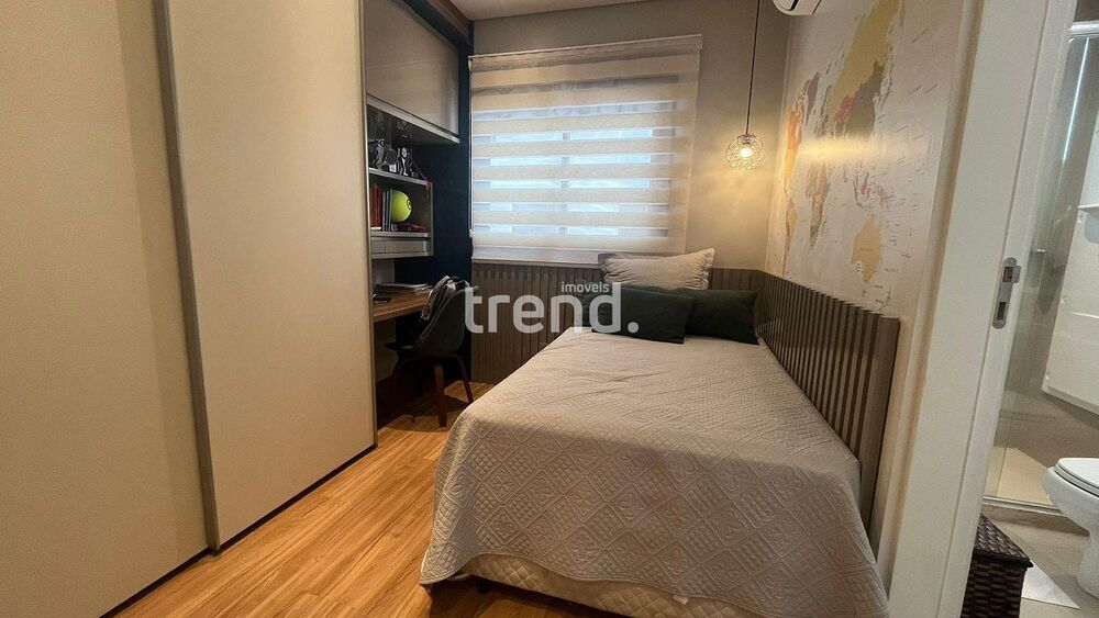 Apartamento à venda com 3 quartos, 136m² - Foto 2