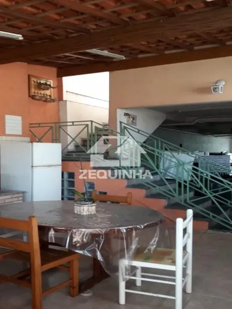 Casa, 3 quartos, 184 m² - Foto 1