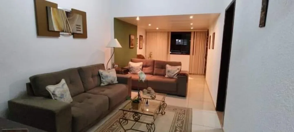 Casa, 3 quartos, 75 m² - Foto 1