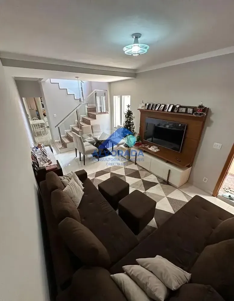 Sobrado, 5 quartos, 240 m² - Foto 2