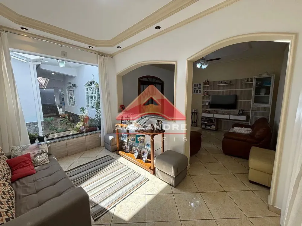 Sobrado, 4 quartos, 363 m² - Foto 1