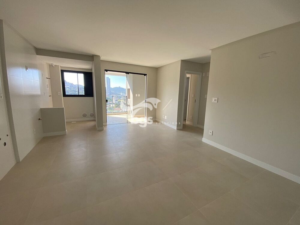 Apartamento à venda com 2 quartos, 65m² - Foto 2