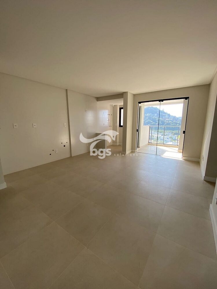 Apartamento à venda com 2 quartos, 65m² - Foto 1