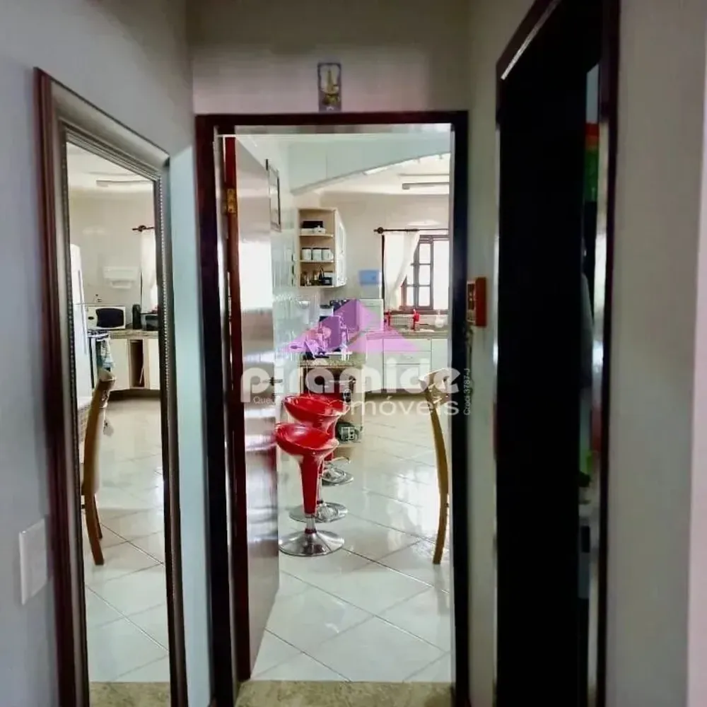 Casa, 3 quartos, 128 m² - Foto 1