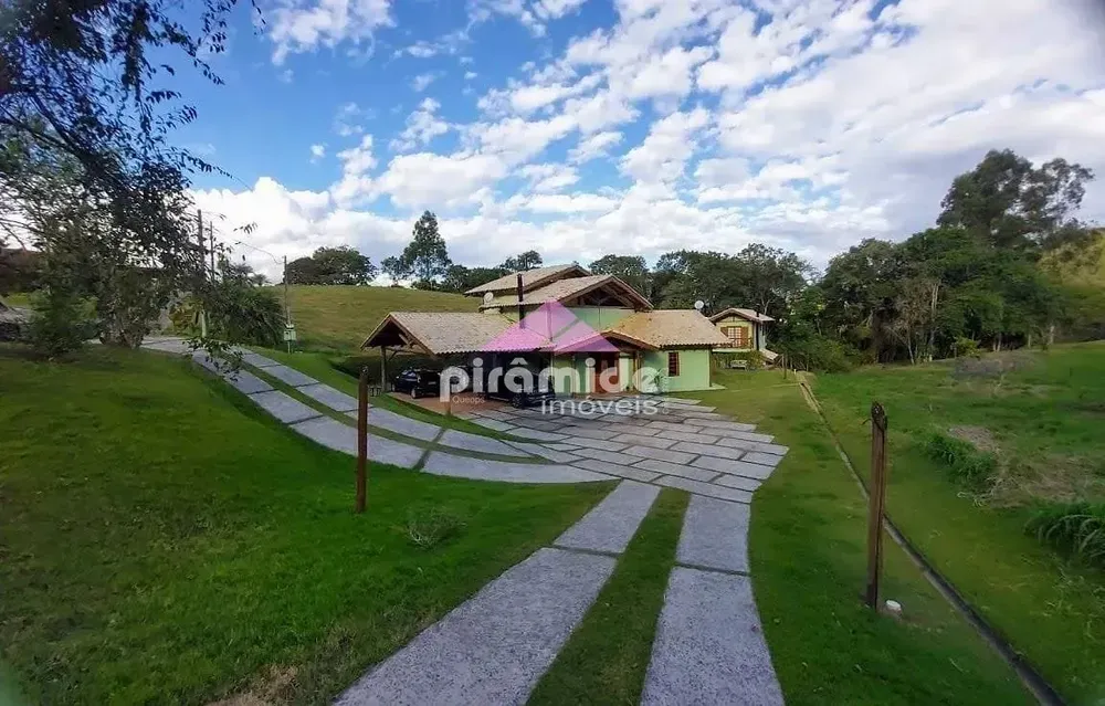 Casa, 4 quartos, 325 m² - Foto 1