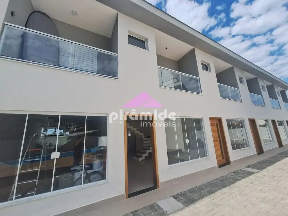 Casa, 2 quartos, 72 m² - Foto 1