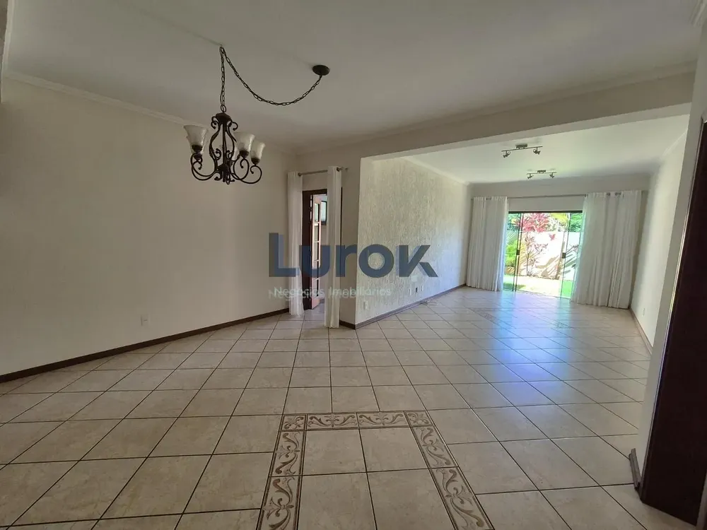 Casa, 4 quartos, 222 m² - Foto 4