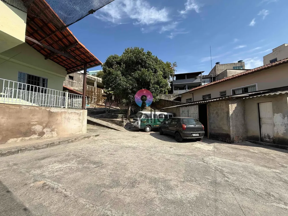 Casa, 4 quartos, 193 m² - Foto 2