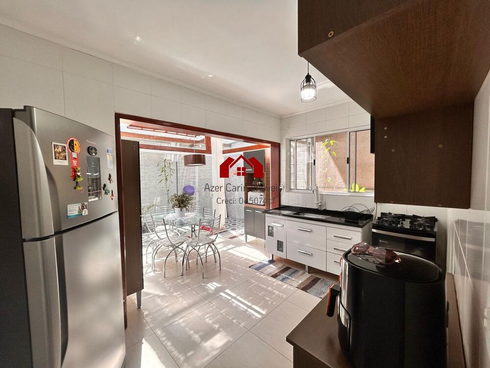 Casa à venda com 2 quartos, 60m² - Foto 16