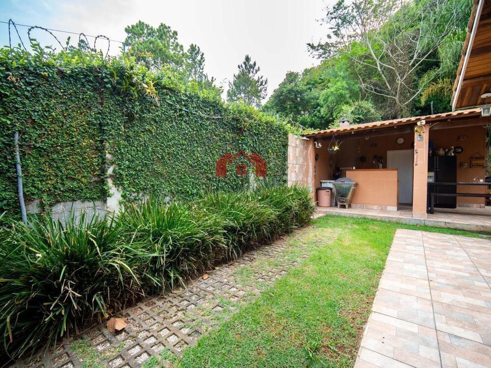 Casa à venda com 4 quartos, 255m² - Foto 12