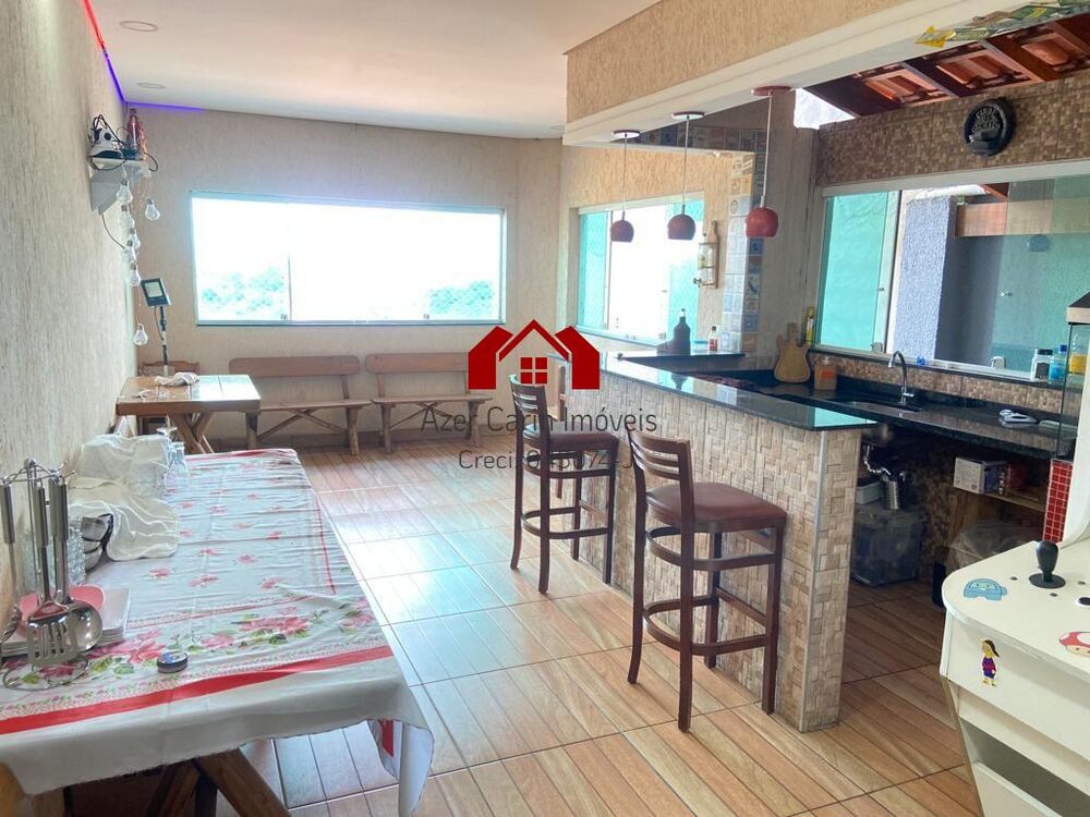 Casa, 3 quartos, 240 m² - Foto 2