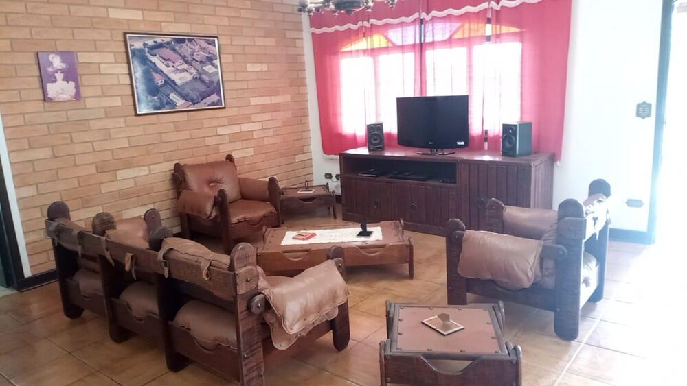 Casa de Condomínio à venda com 3 quartos, 350m² - Foto 2