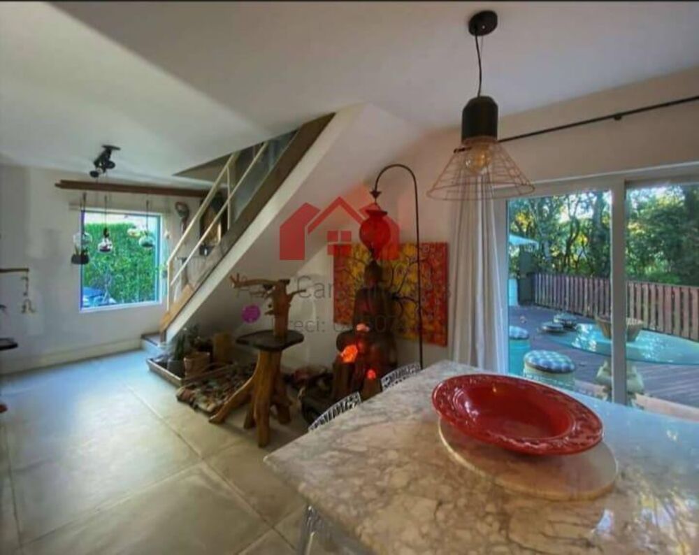 Casa de Condomínio à venda com 3 quartos, 339m² - Foto 1