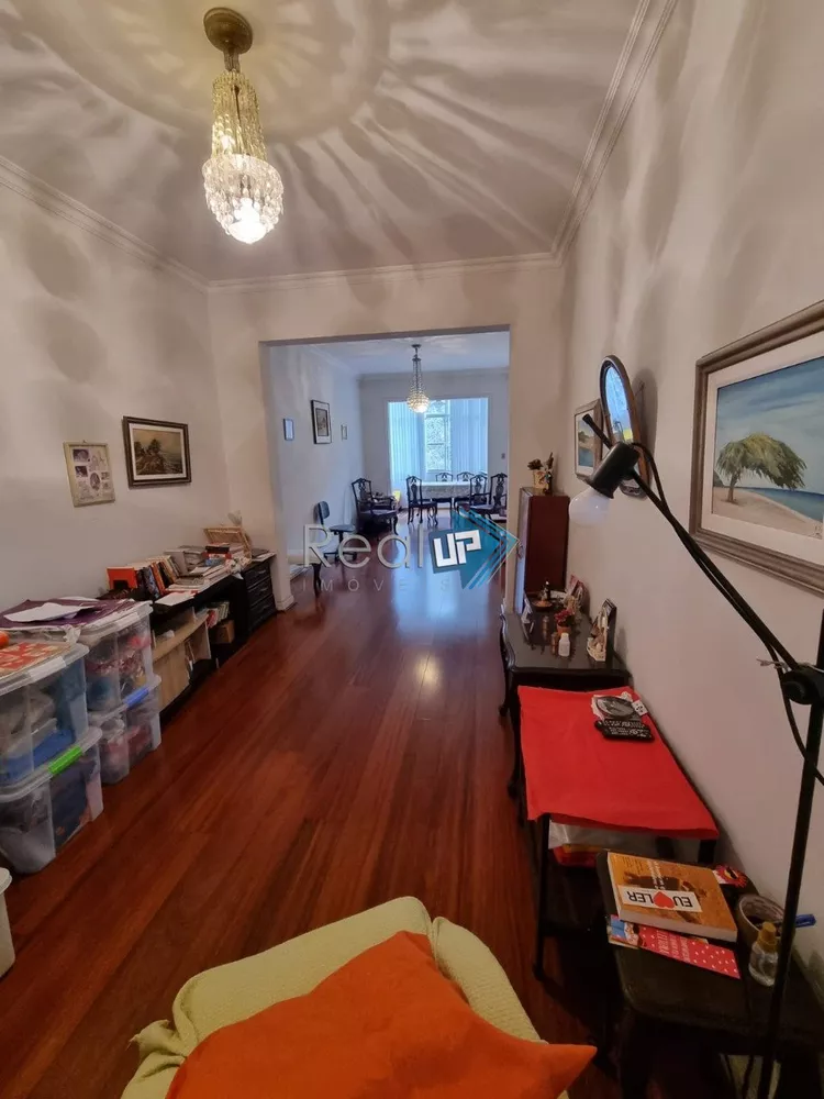 Apartamento à venda com 3 quartos, 145m² - Foto 1