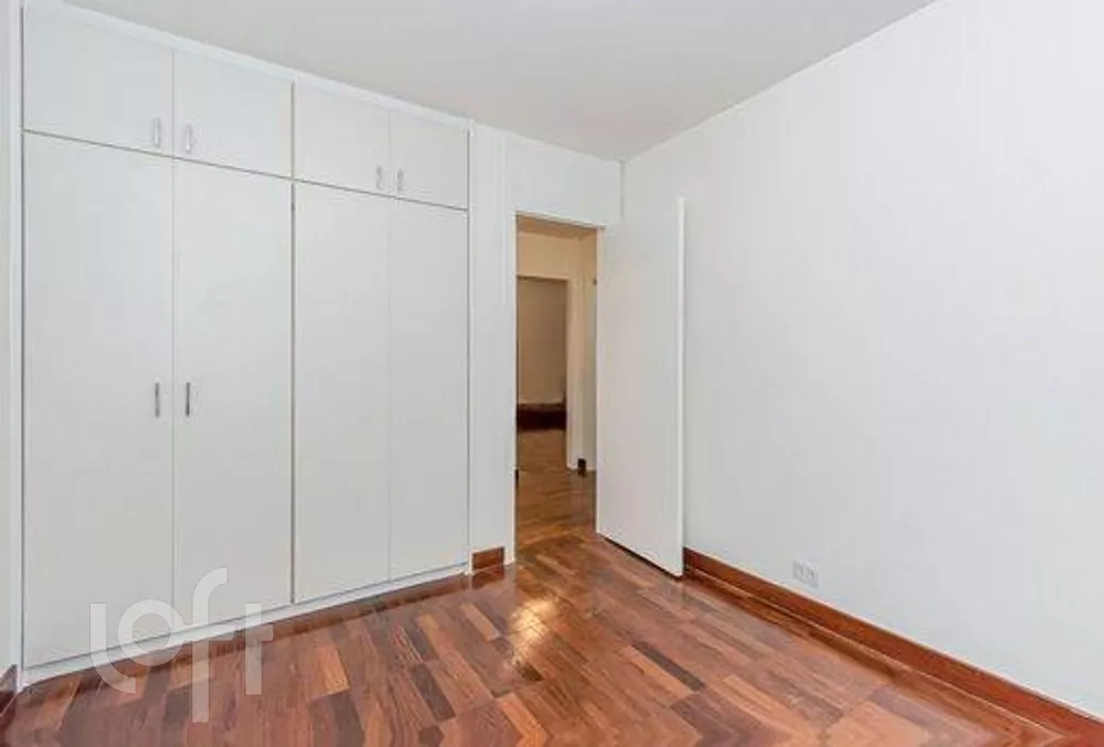 Apartamento à venda com 3 quartos, 135m² - Foto 3