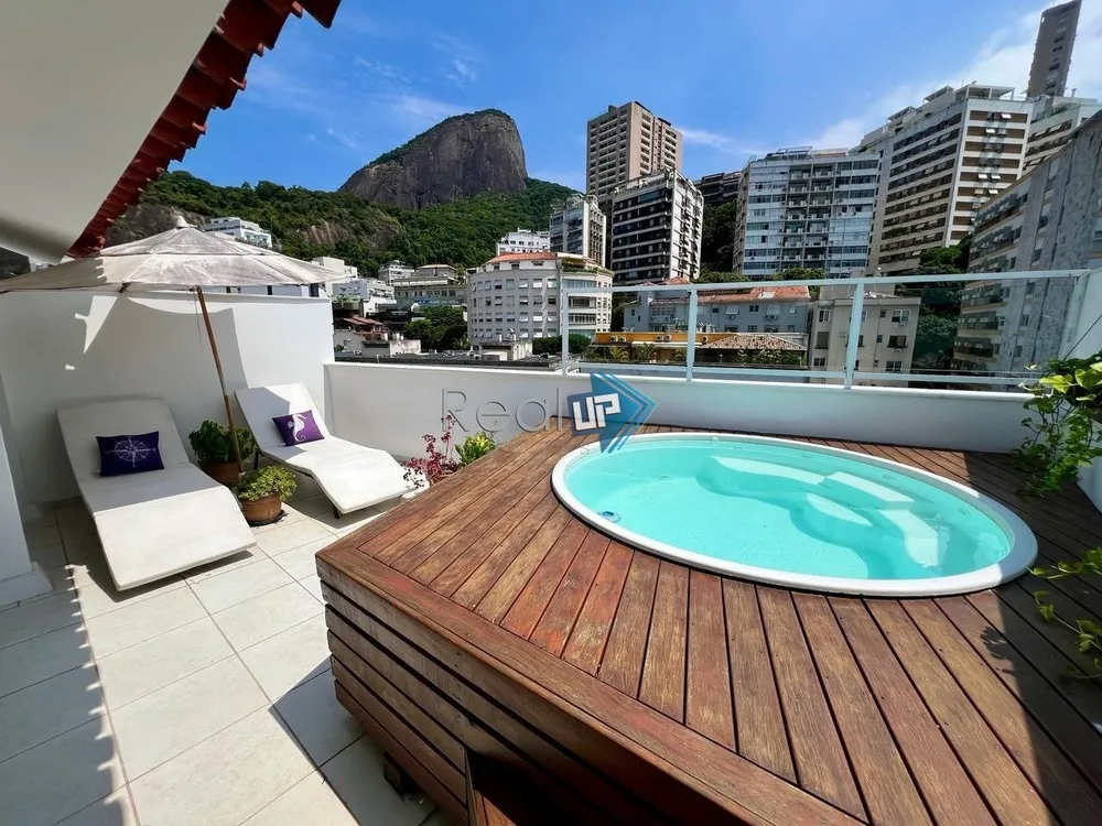 Apartamento, 3 quartos, 216 m² - Foto 2