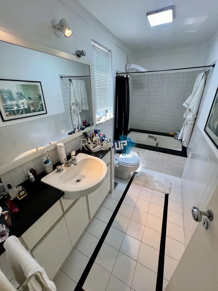 Apartamento, 3 quartos, 216 m² - Foto 38