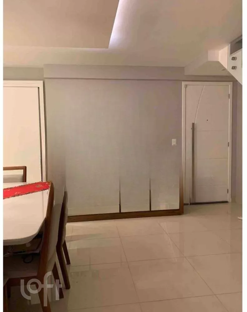 Apartamento à venda com 4 quartos, 278m² - Foto 1