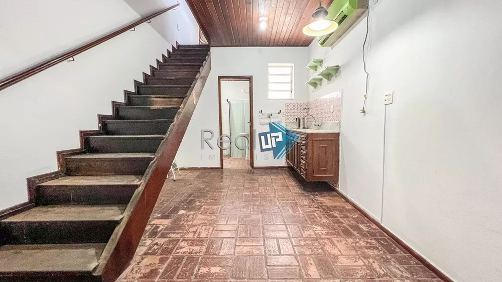 Casa Comercial à venda com 3 quartos, 165m² - Foto 7