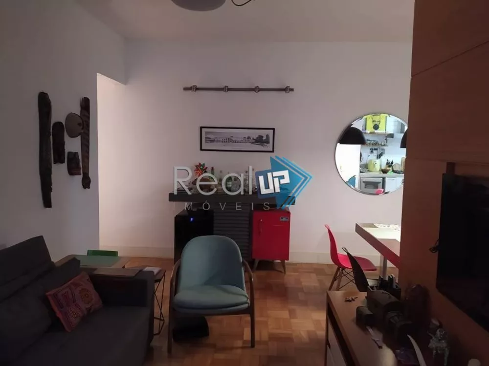 Apartamento à venda com 3 quartos, 87m² - Foto 3