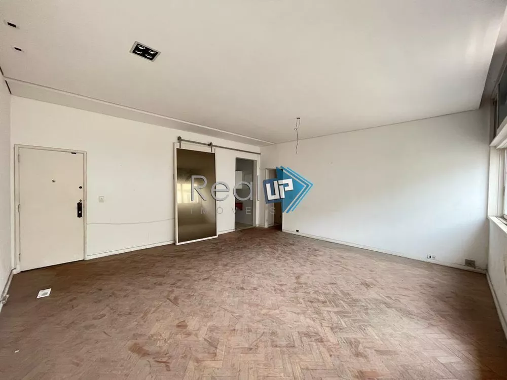 Apartamento à venda com 3 quartos, 152m² - Foto 3