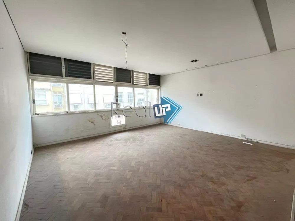 Apartamento à venda com 3 quartos, 152m² - Foto 2