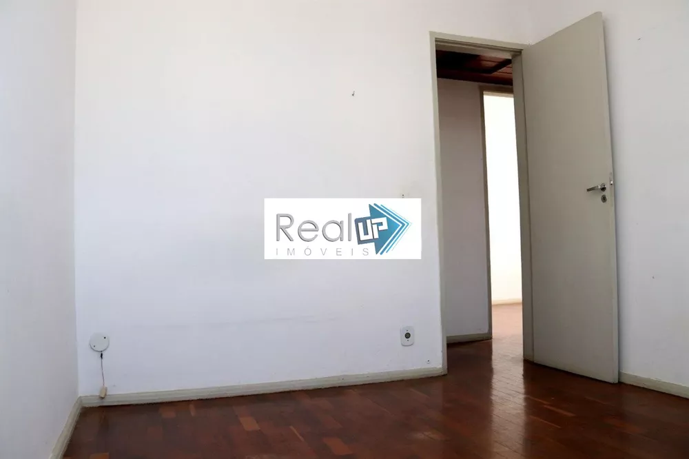 Apartamento à venda com 3 quartos, 75m² - Foto 11