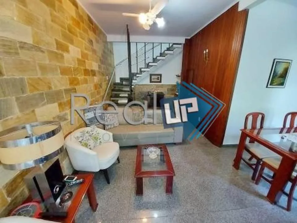 Casa à venda com 3 quartos, 170m² - Foto 8