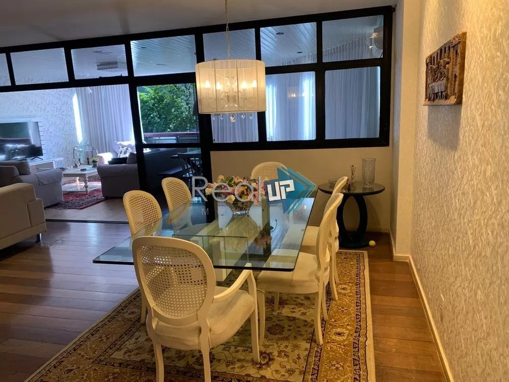 Apartamento à venda com 3 quartos, 188m² - Foto 3