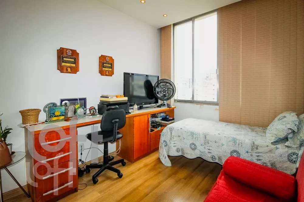 Apartamento à venda com 4 quartos, 288m² - Foto 4